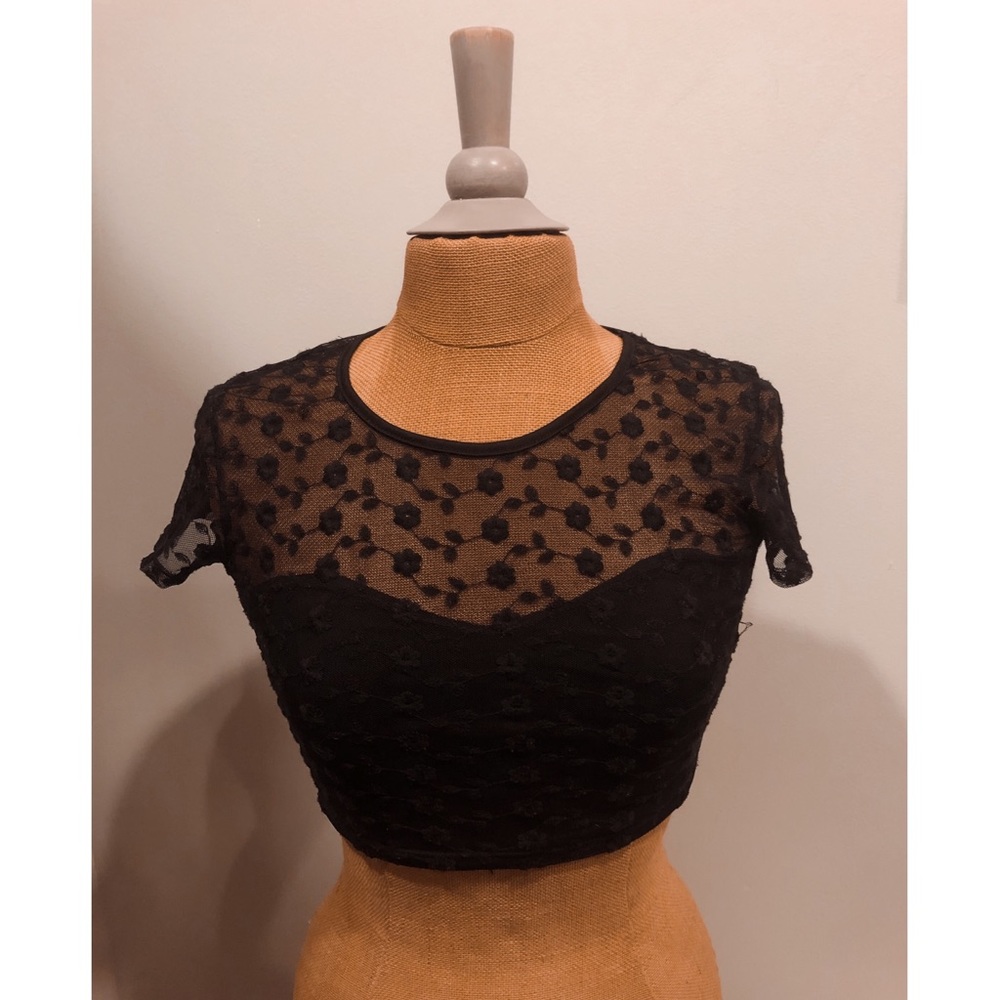 Black Floral Crop Top